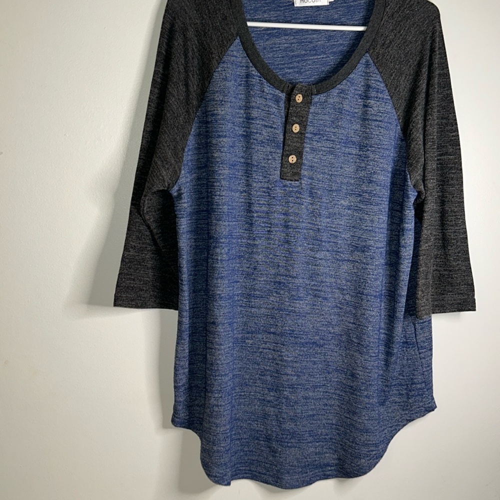Hocosit baseball style top size xl long sleeves blue gray button front